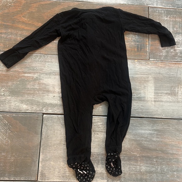 Black ribbed Posh Peanut zippie pajama - Picture 4 of 4